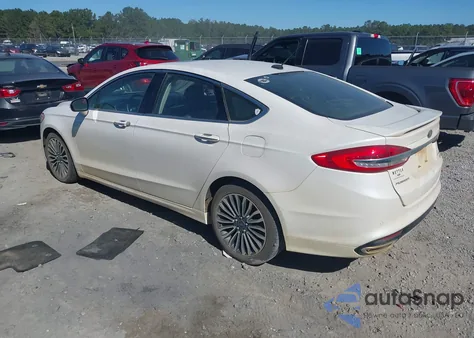 2017 Ford Fusion Titanium z USA, uszkodzony, nr VIN 3FA6P0K95HR332633